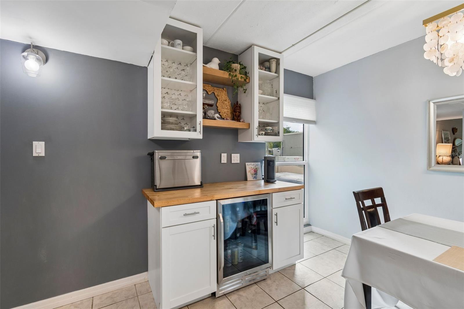 2424 Tampa Bay Unit I204, Tampa, FL 33607