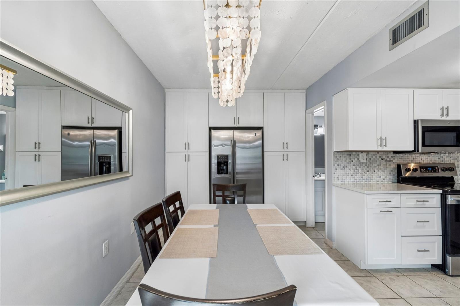 2424 Tampa Bay Unit I204, Tampa, FL 33607