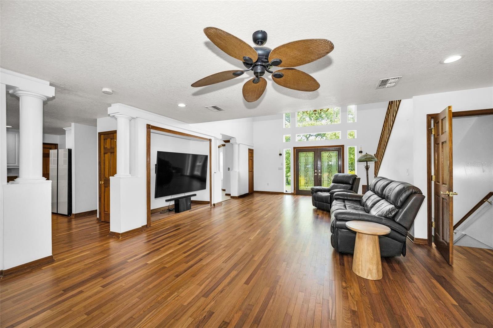 11046 Lakeview, New Port Richey, FL 34654