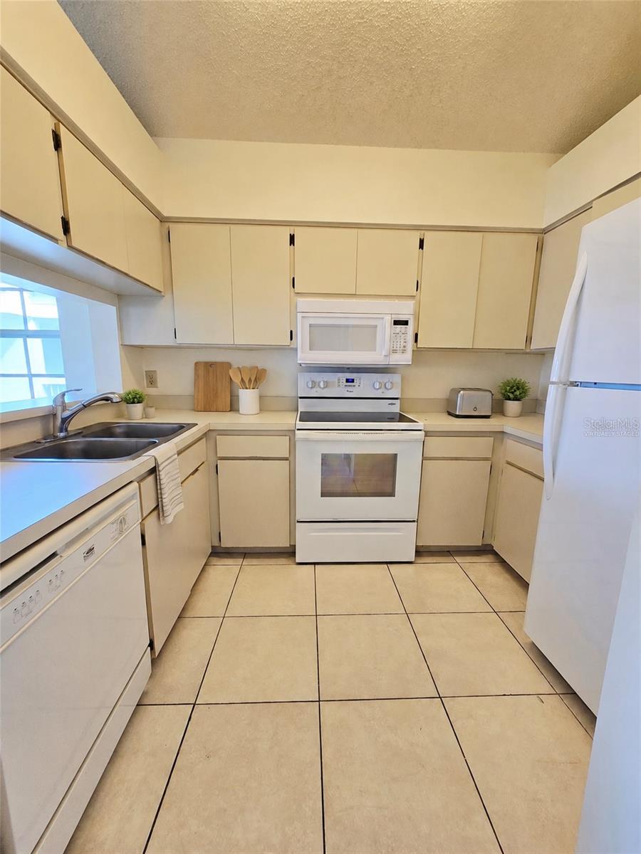 6802 Stones Throw Unit 14206, St Petersburg, FL 33710