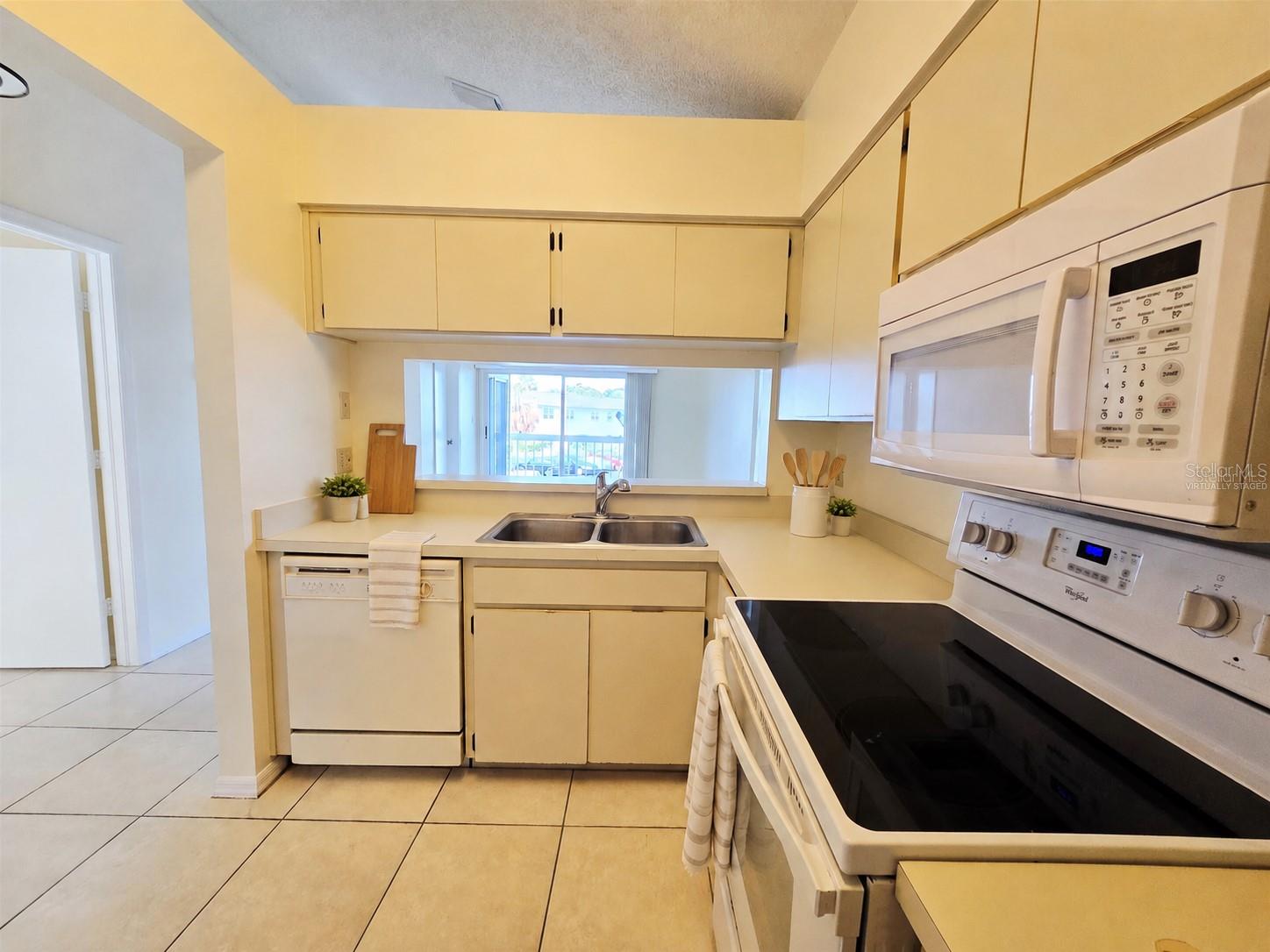 6802 Stones Throw Unit 14206, St Petersburg, FL 33710