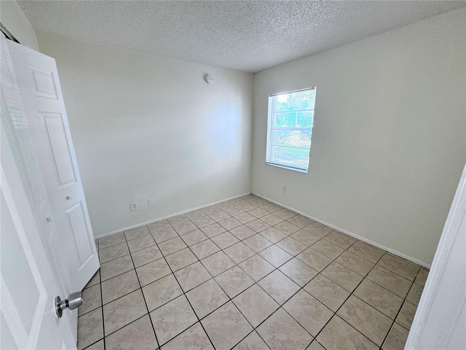 7177 Bank Unit 102, Tampa, FL 33617