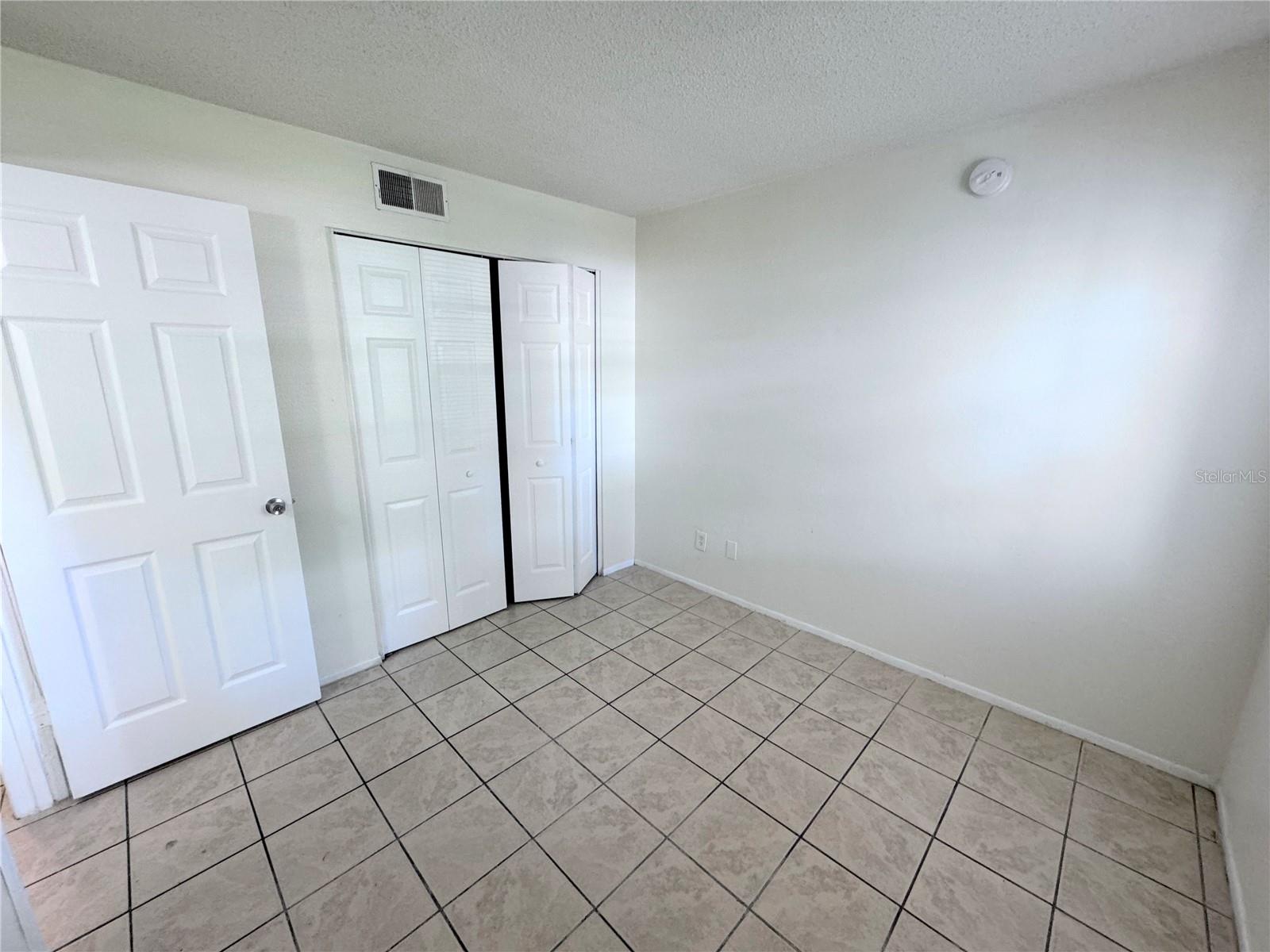 7177 Bank Unit 102, Tampa, FL 33617