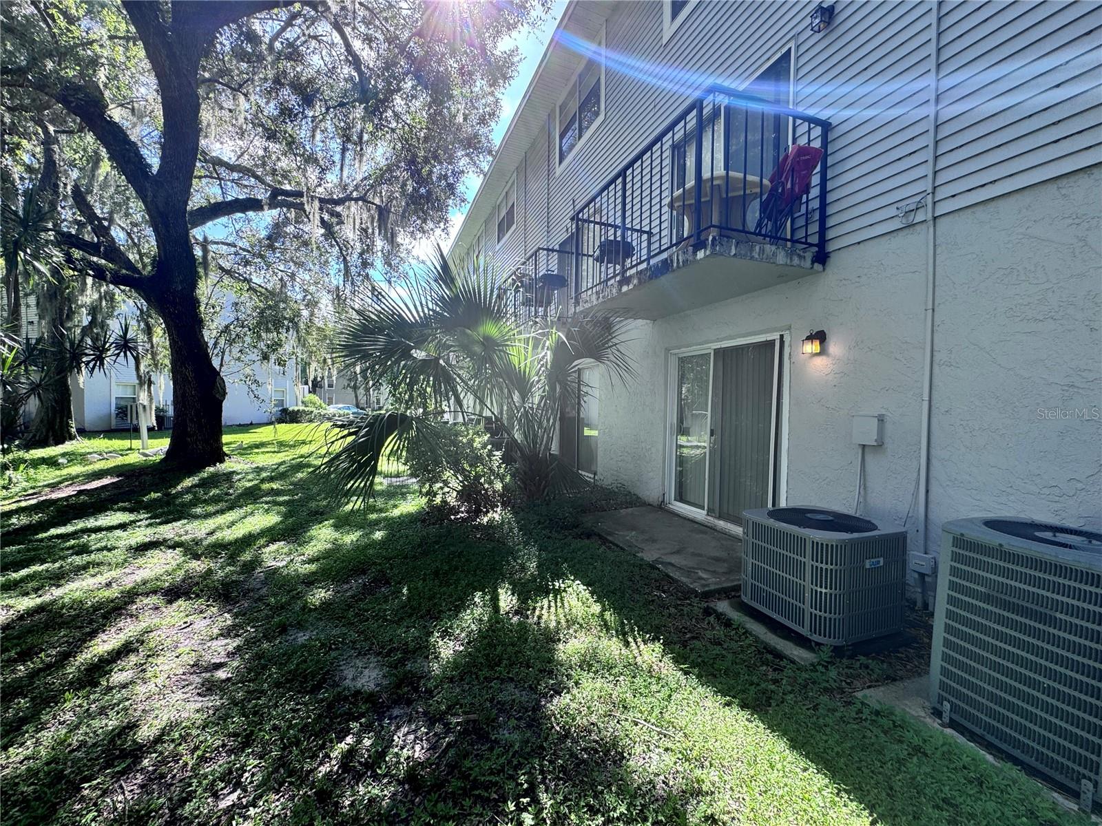7177 Bank Unit 102, Tampa, FL 33617