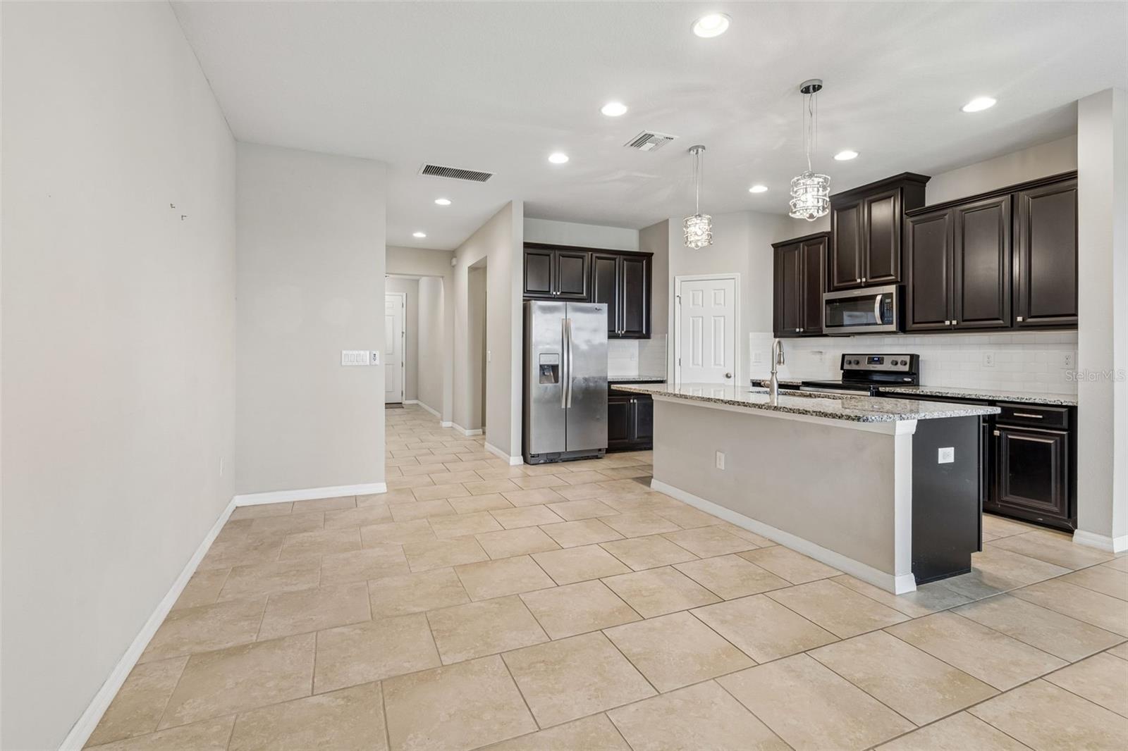 18843 Ulmus, Lutz, FL 33558