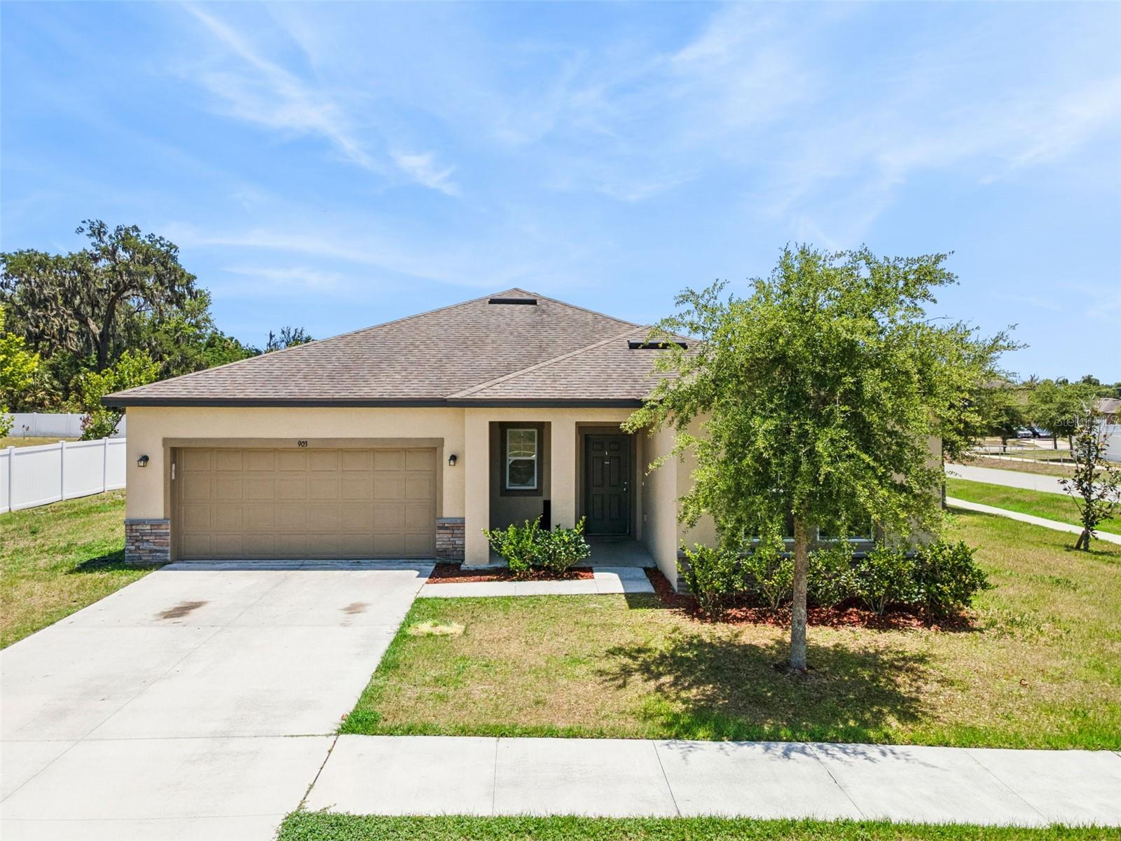 903 Shimmering Oaks, Seffner, FL 33584