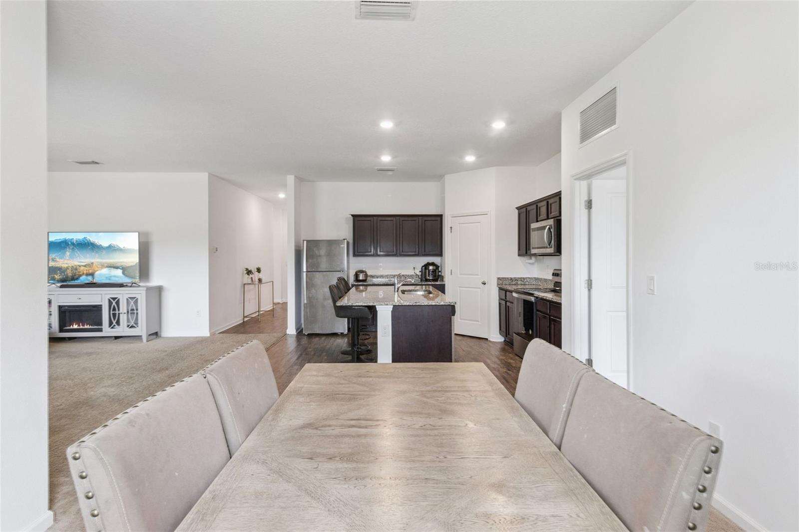 903 Shimmering Oaks, Seffner, FL 33584