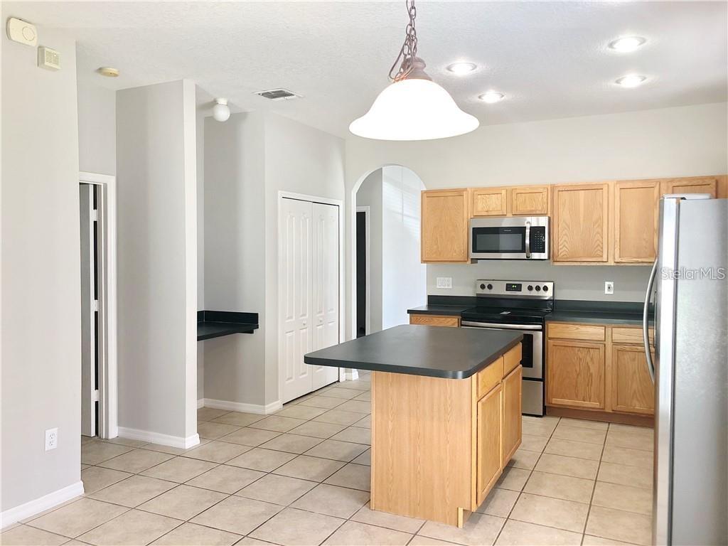 112 Belgian Way, Sanford, FL 32773