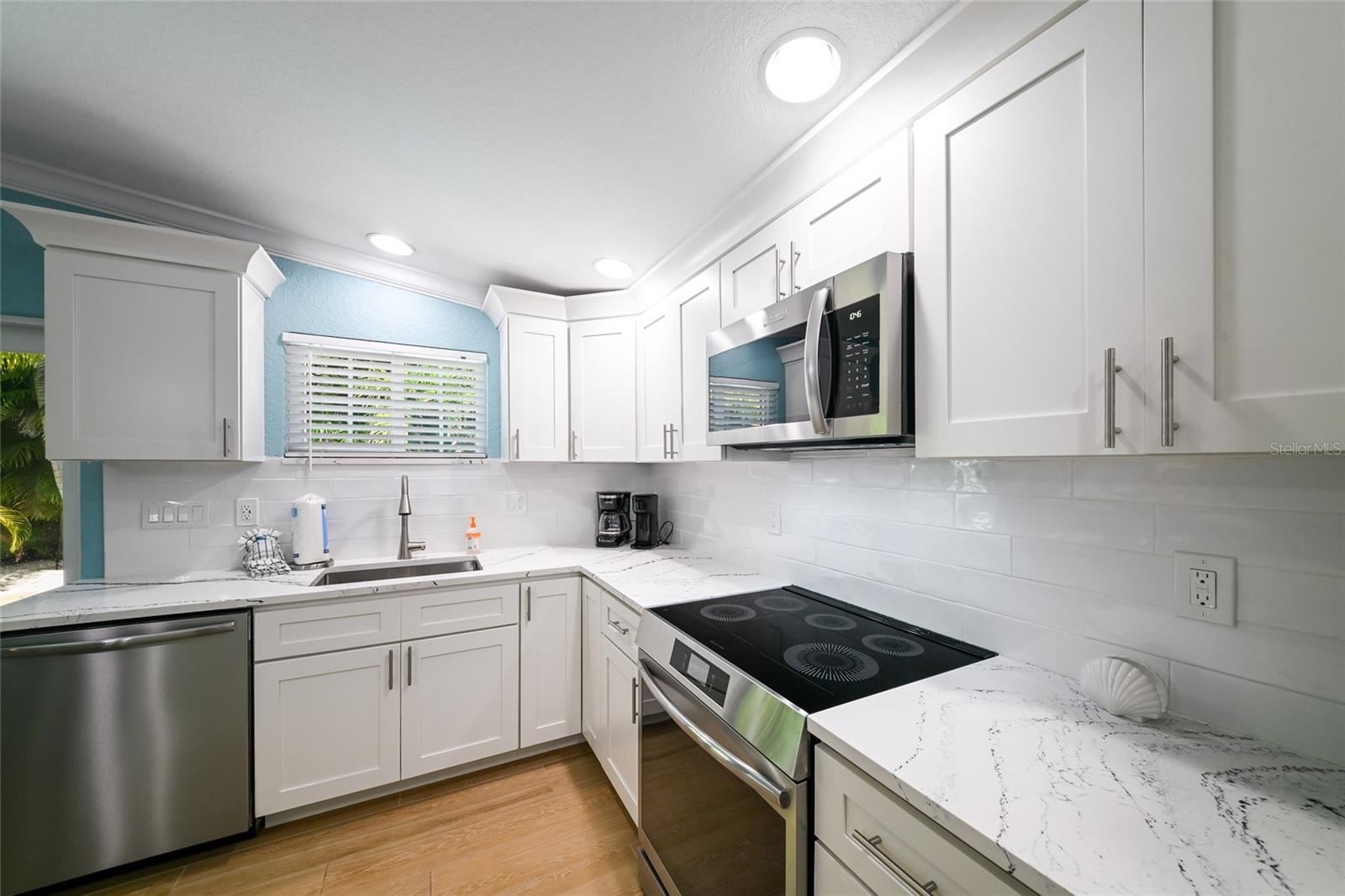 324 64th, Holmes Beach, FL 34217