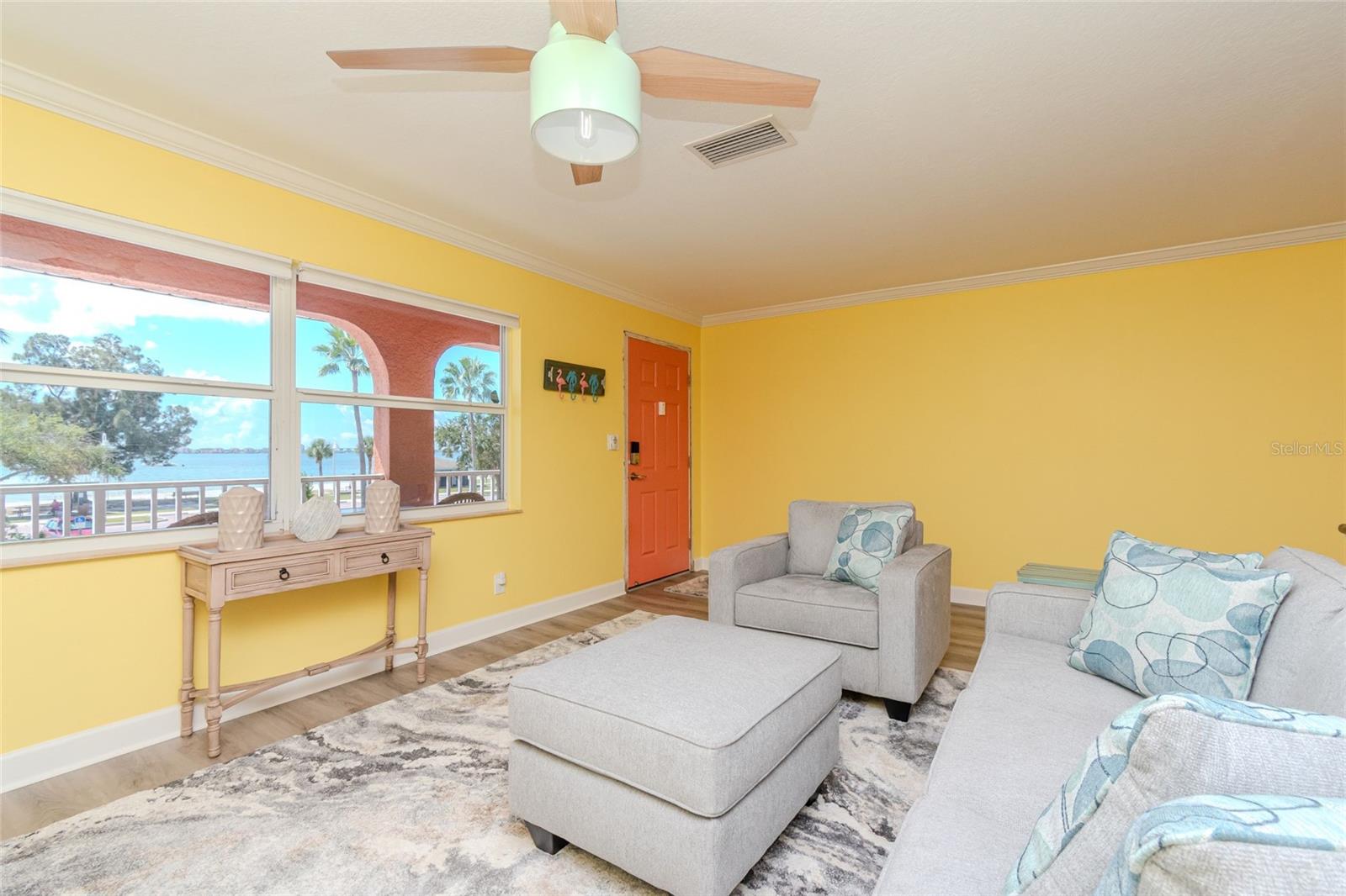 5605 Shore Unit 1b, Gulfport, FL 33707