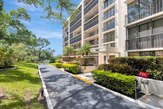 220 Belleview Unit 203, Belleair, FL 33756