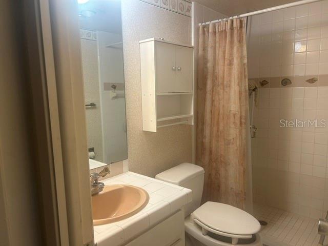 7461 Country Club Unit 402, Sarasota, FL 34243