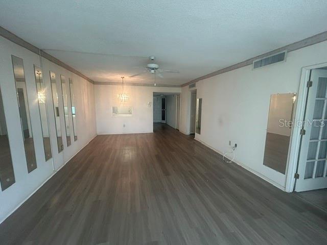 7461 Country Club Unit 402, Sarasota, FL 34243