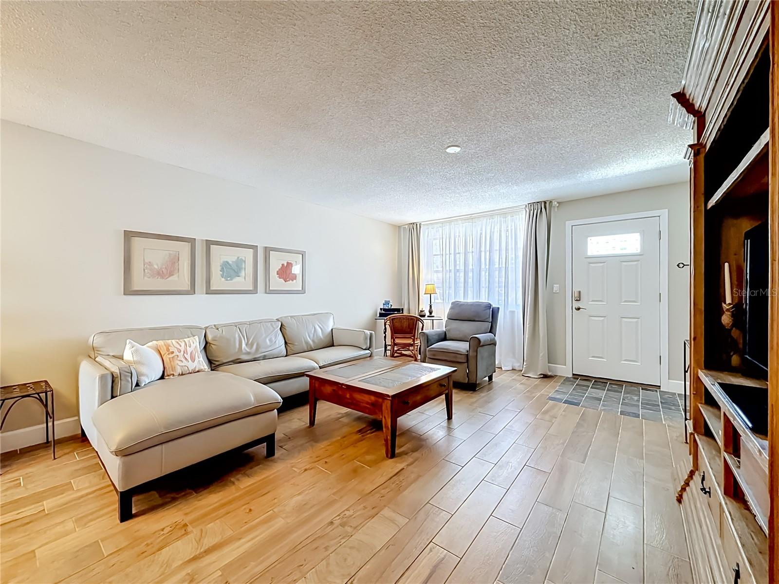 5925 Shore Unit 107, Gulfport, FL 33707