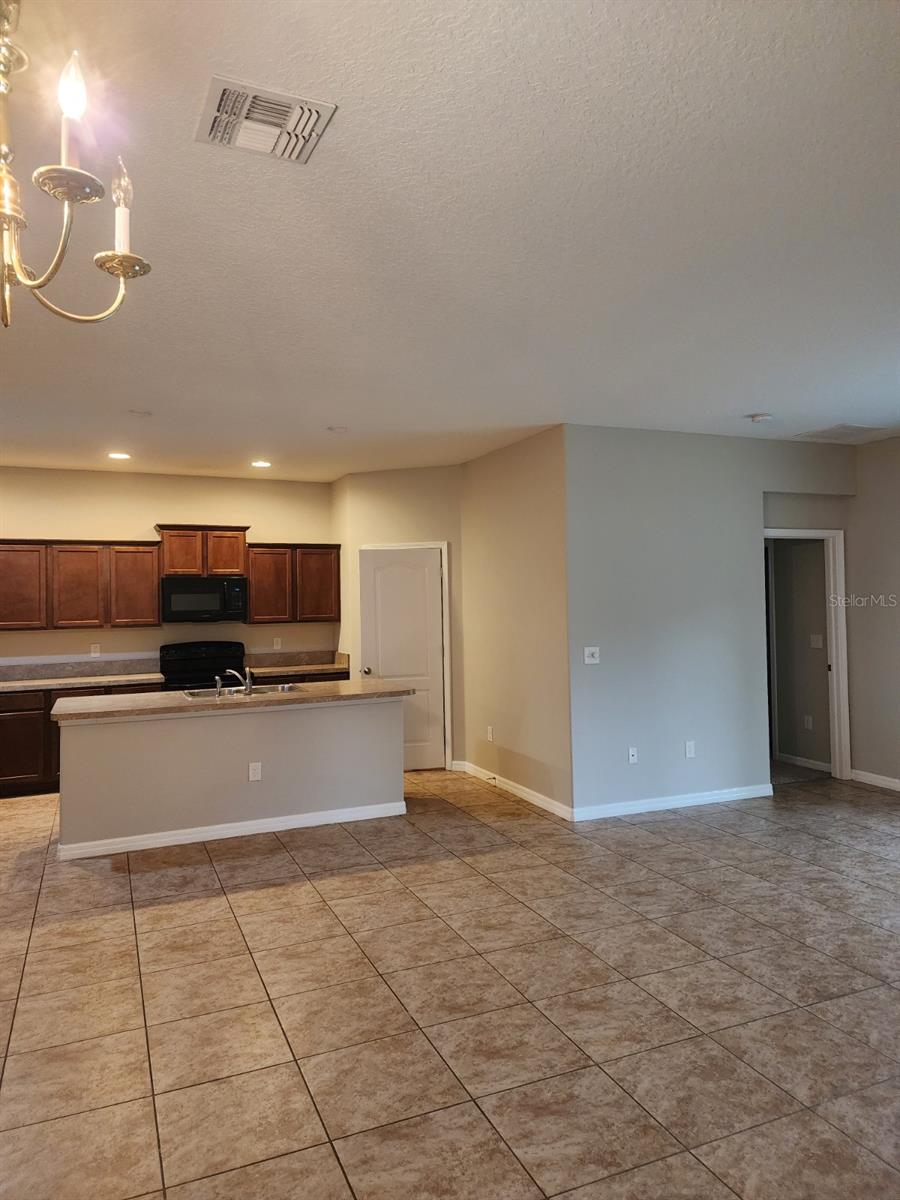 2765 Carrickton, Orlando, FL 32824