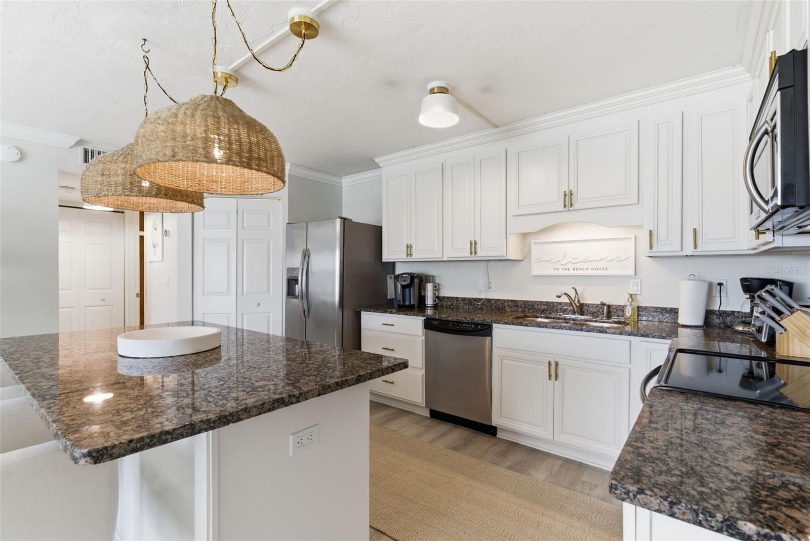 5800 Hollywood Unit 214, Sarasota, FL 34231