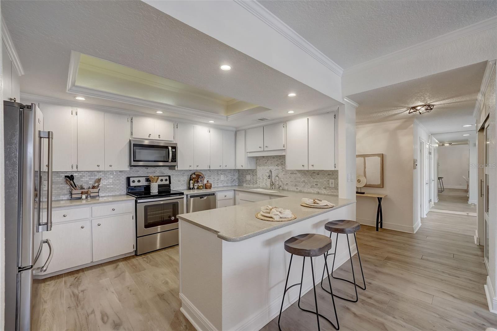 6 Belleview Unit 101, Belleair, FL 33756