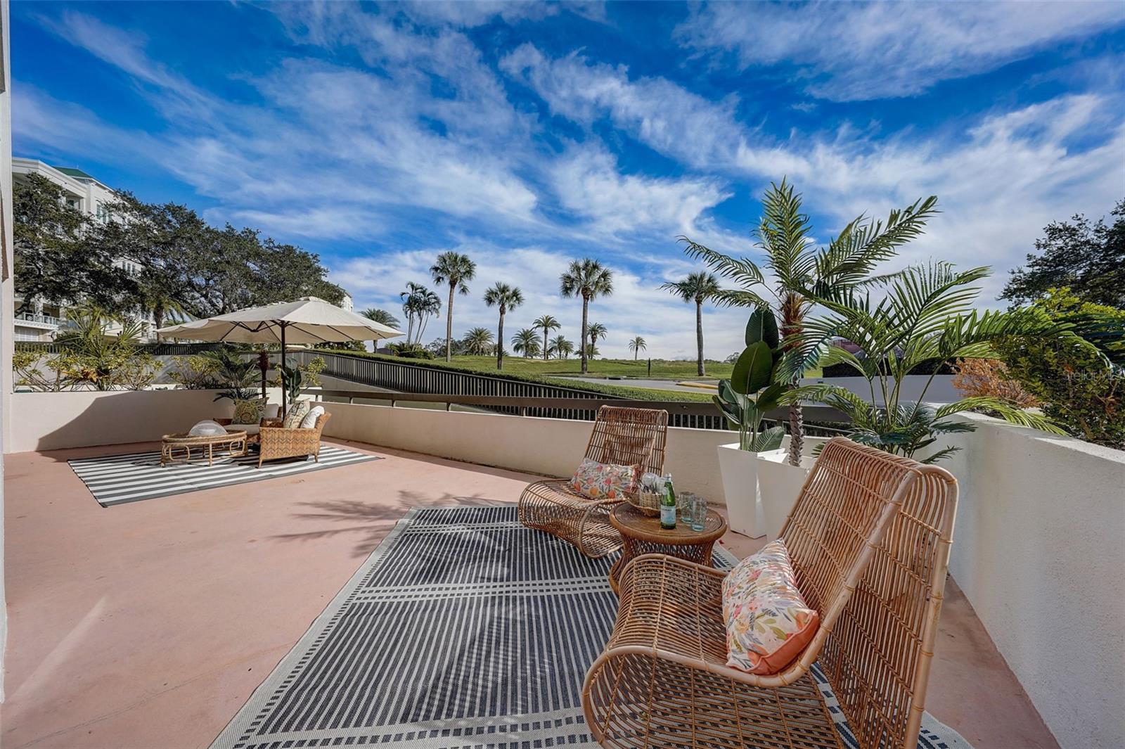 6 Belleview Unit 101, Belleair, FL 33756