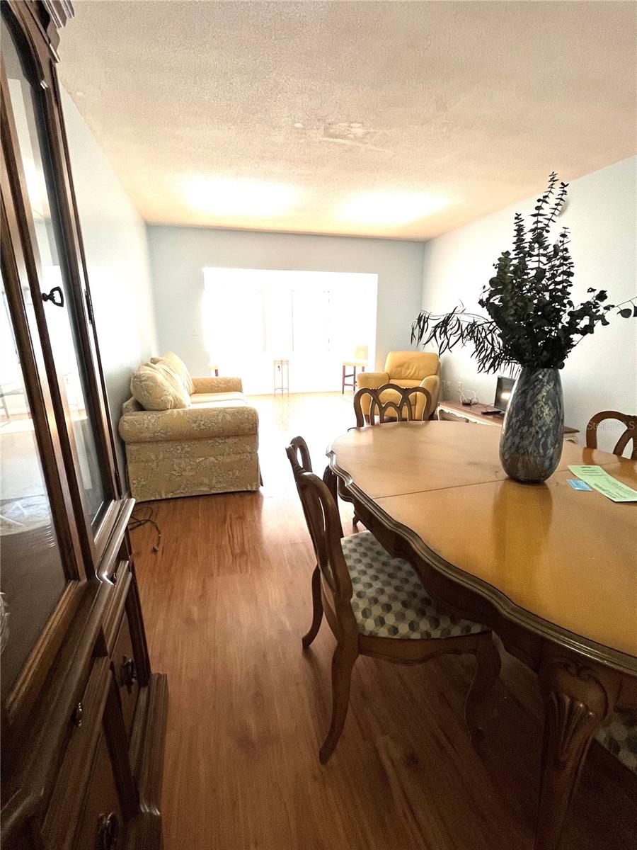8651 10th Unit 210, St Petersburg, FL 33702