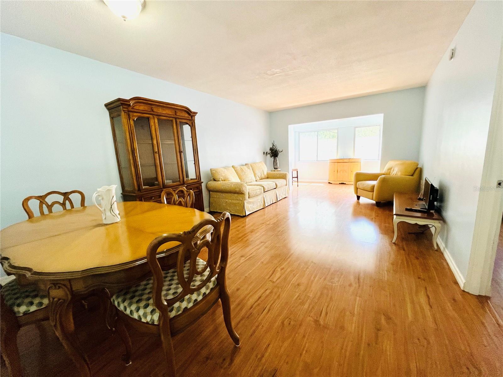 8651 10th Unit 210, St Petersburg, FL 33702