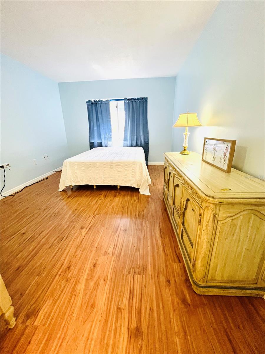 8651 10th Unit 210, St Petersburg, FL 33702