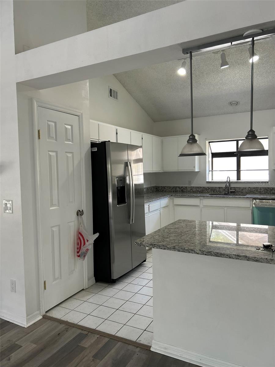 5106 Stonehurst, Tampa, FL 33647