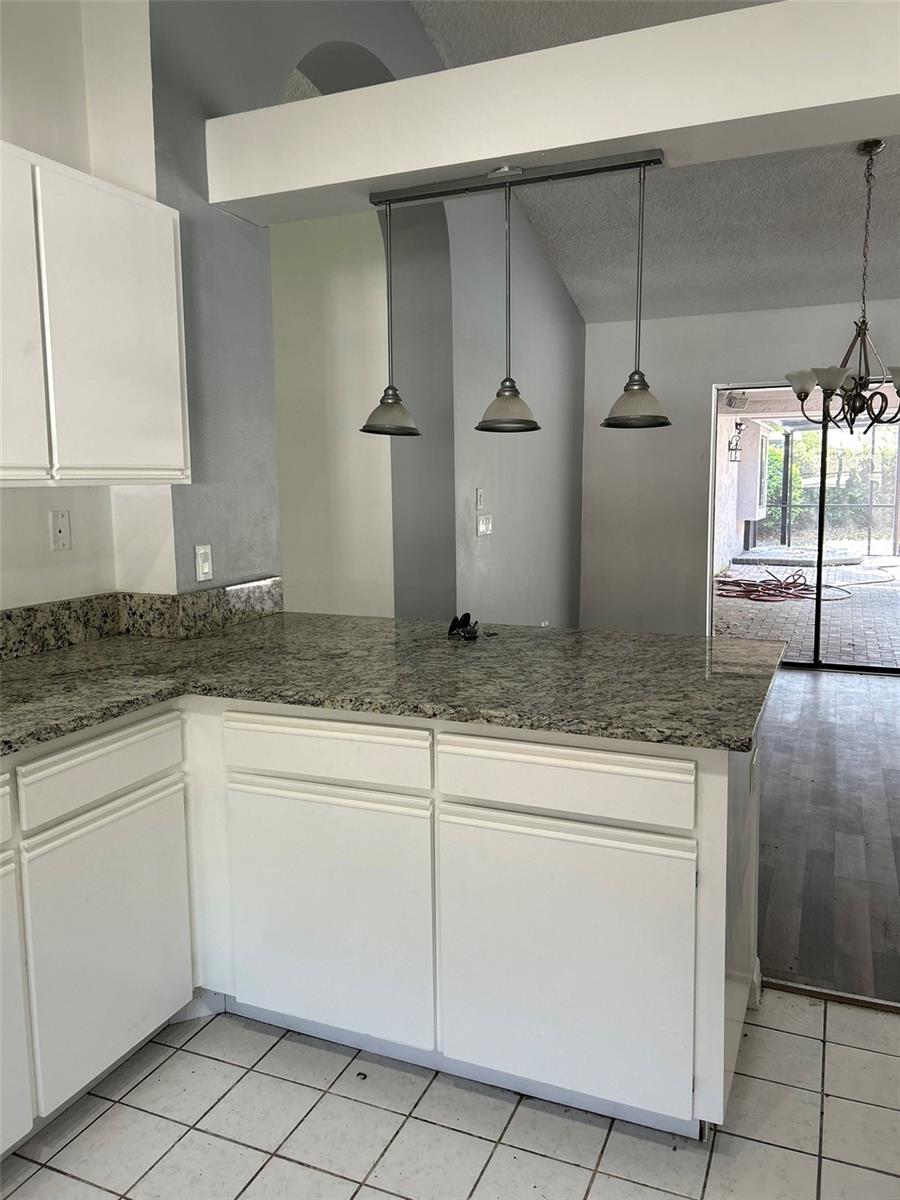 5106 Stonehurst, Tampa, FL 33647