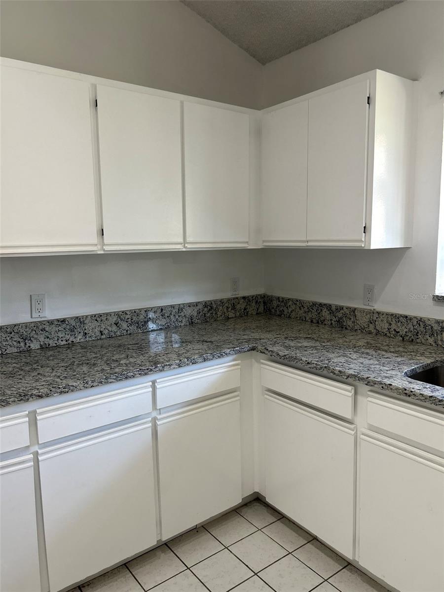 5106 Stonehurst, Tampa, FL 33647