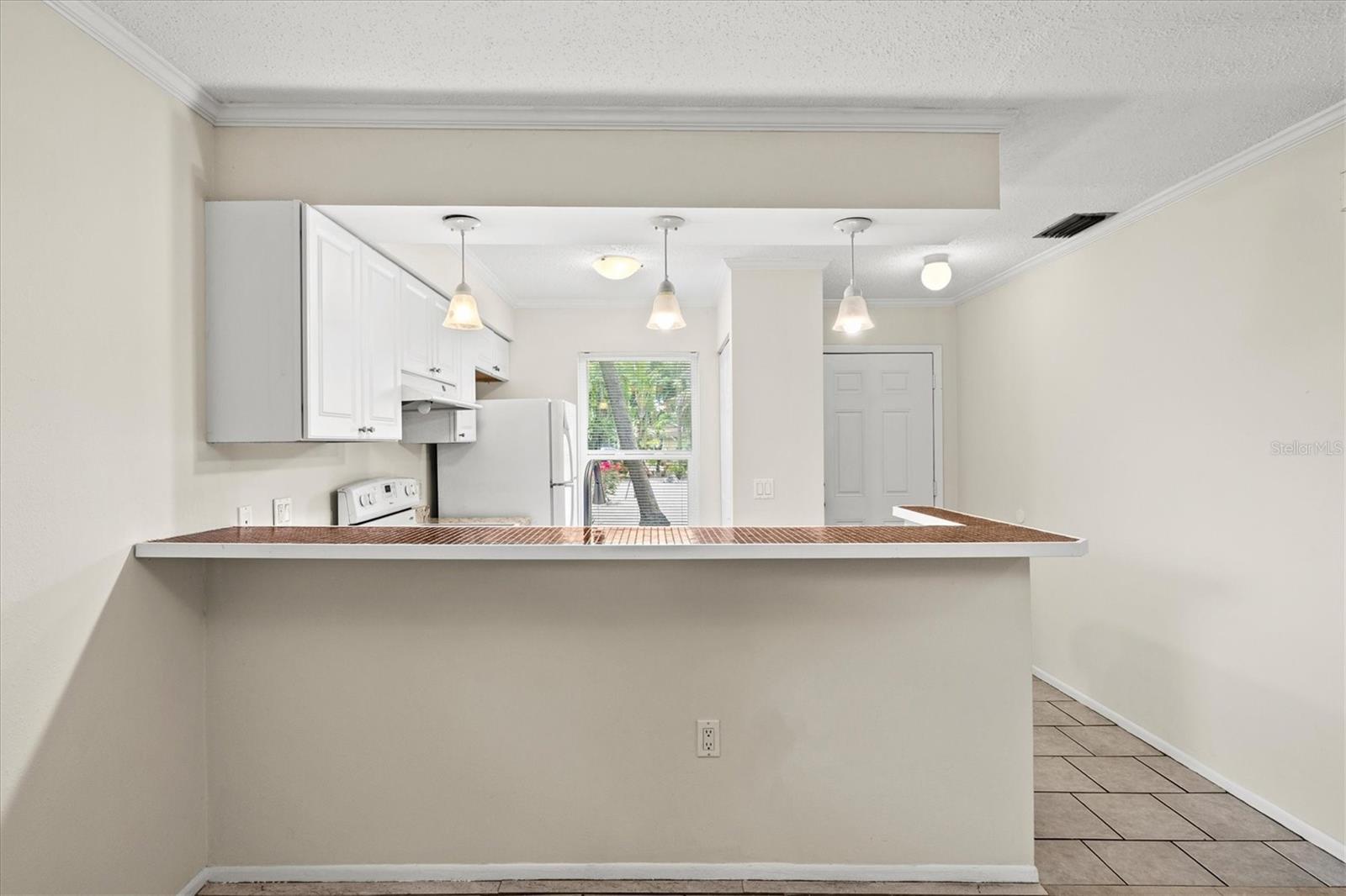 4631 Summerwind Unit 16, Sarasota, FL 34234