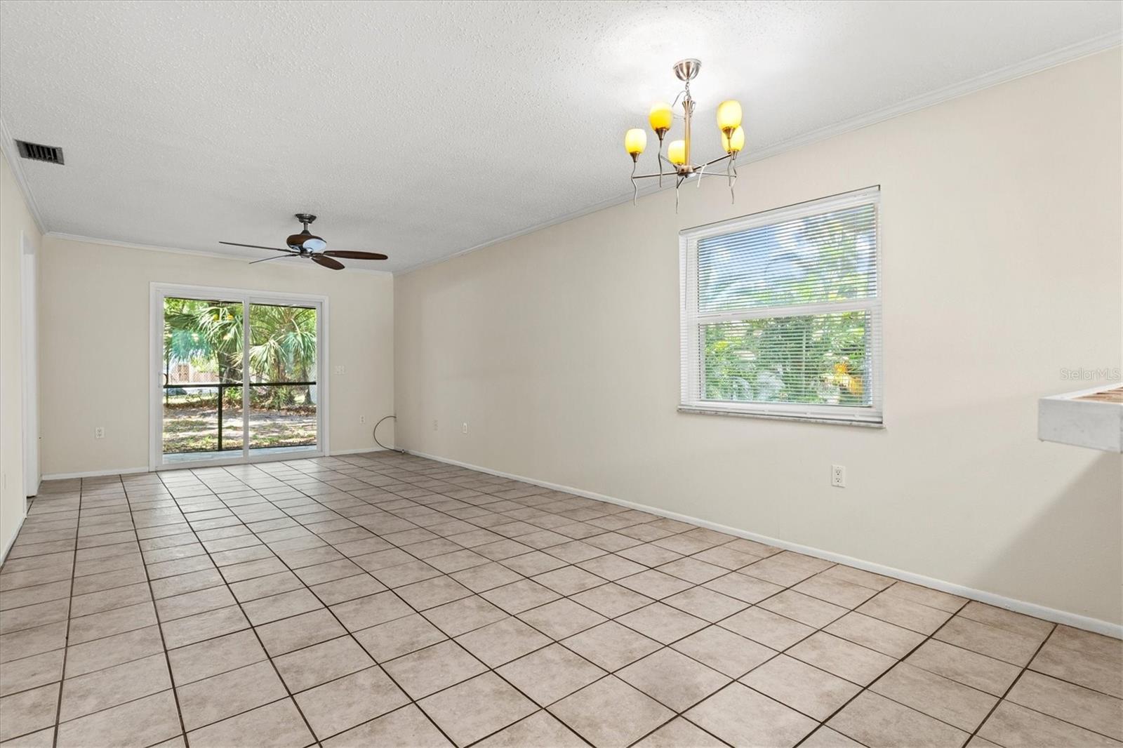 4631 Summerwind Unit 16, Sarasota, FL 34234