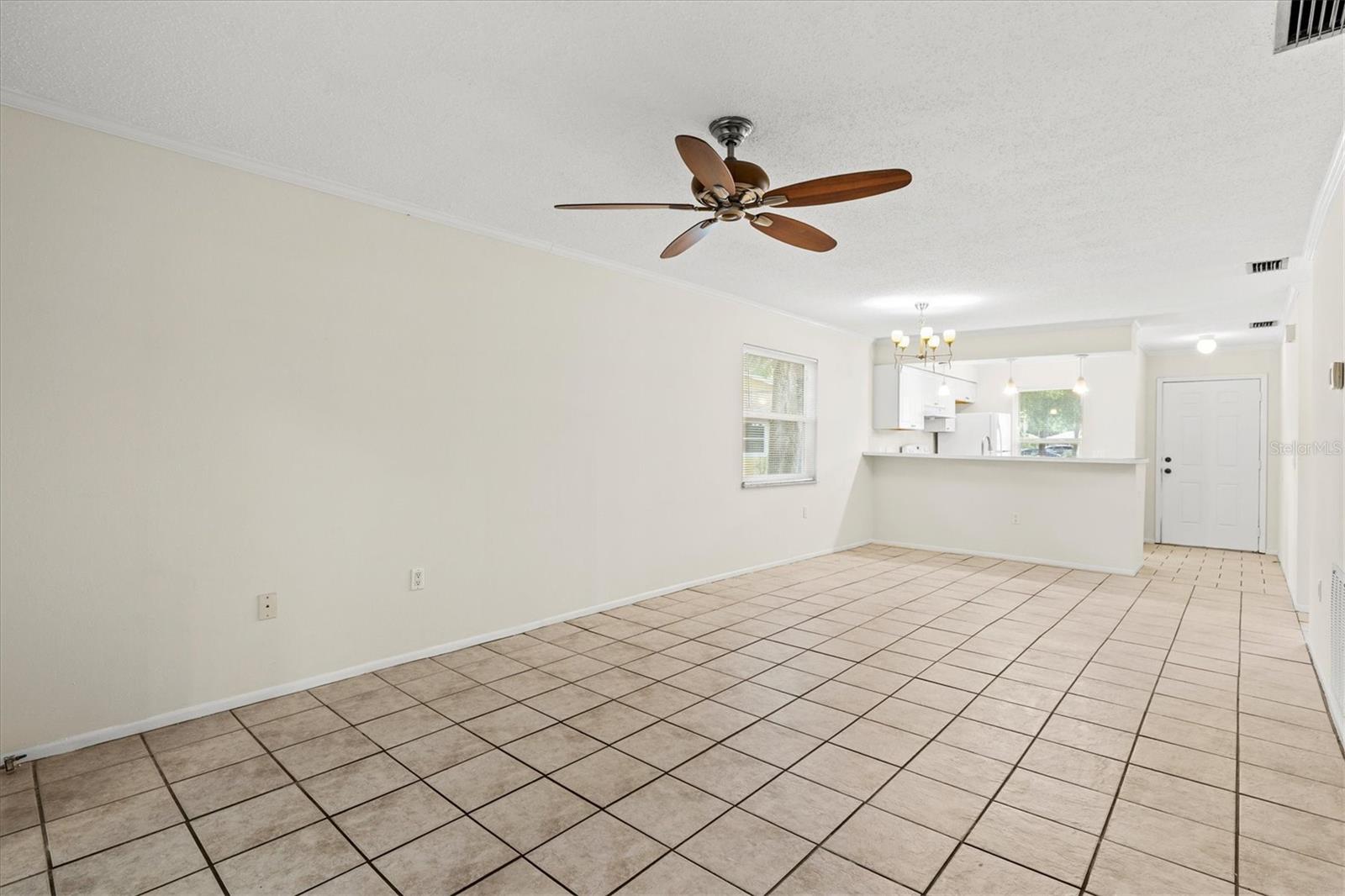 4631 Summerwind Unit 16, Sarasota, FL 34234