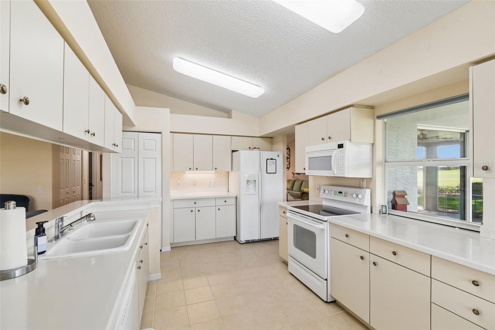 18508 Grand Club, Hudson, FL 34667