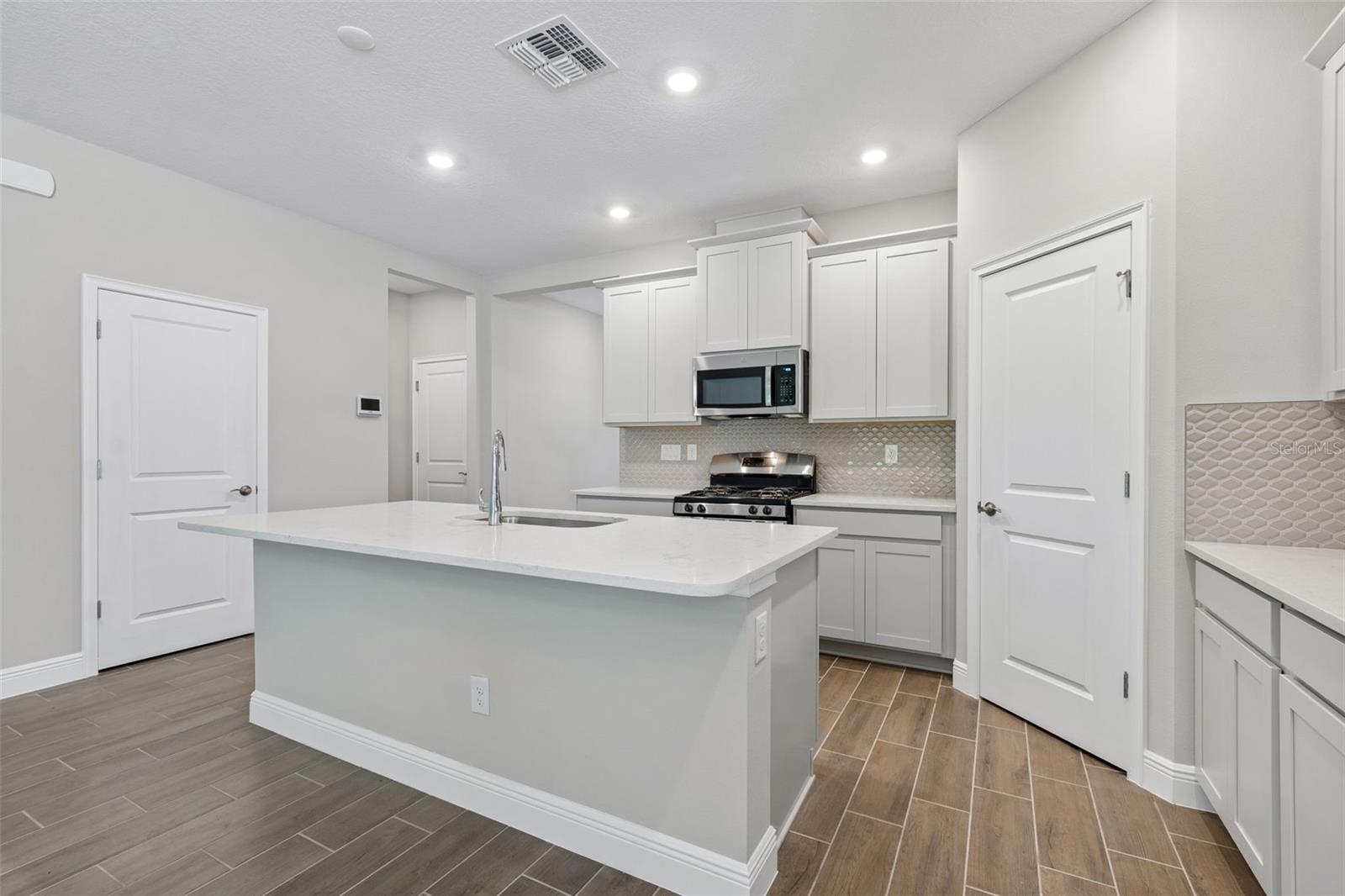 19451 Forest Garden, Brooksville, FL 34601