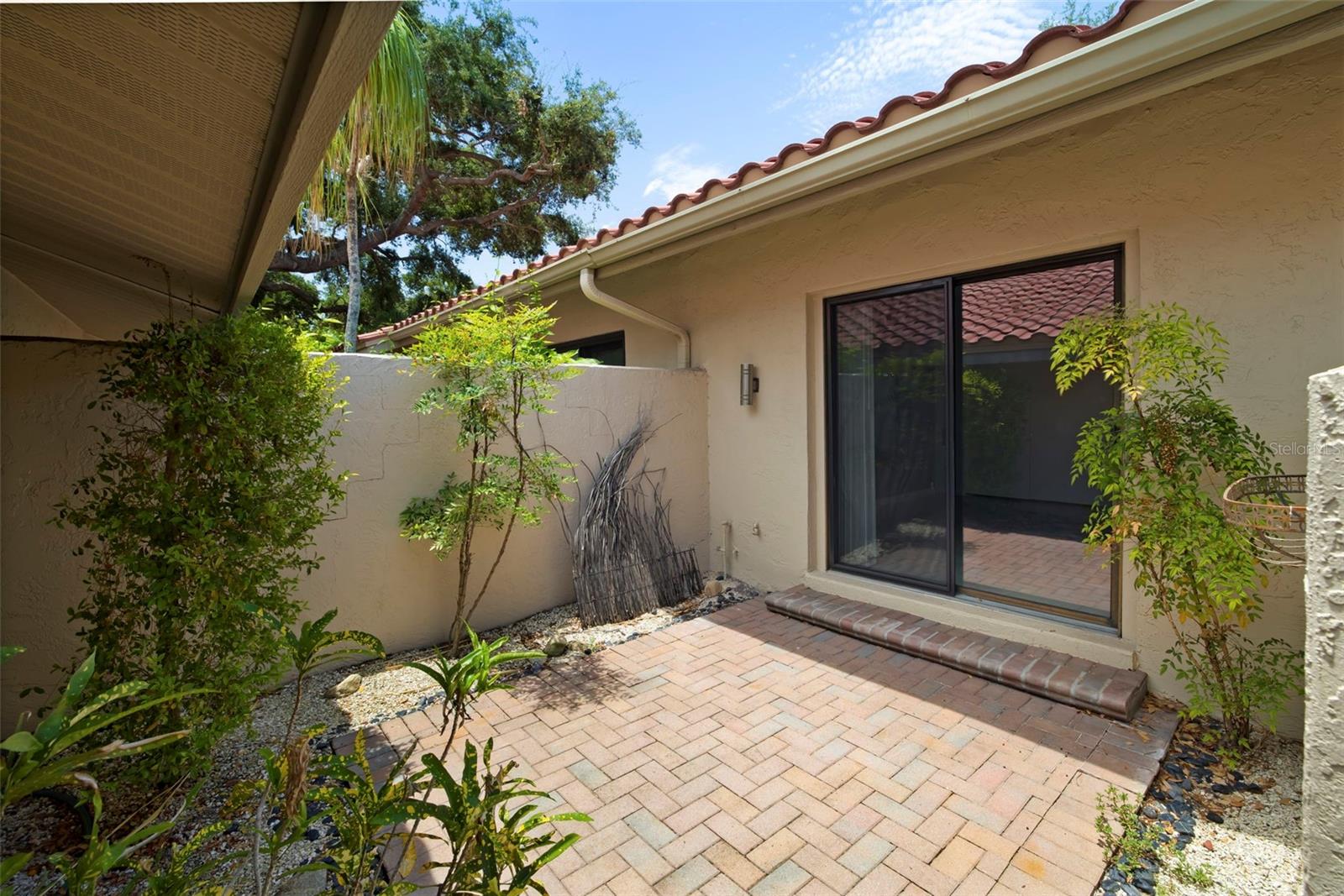 4820 Kestral Park Unit 18, Sarasota, FL 34231
