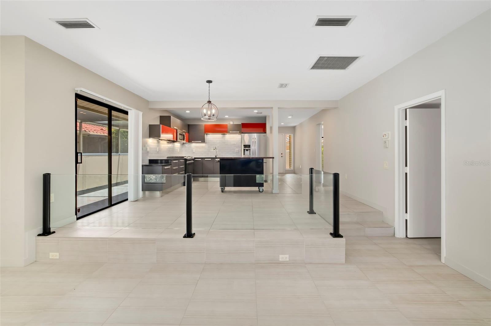 4820 Kestral Park Unit 18, Sarasota, FL 34231