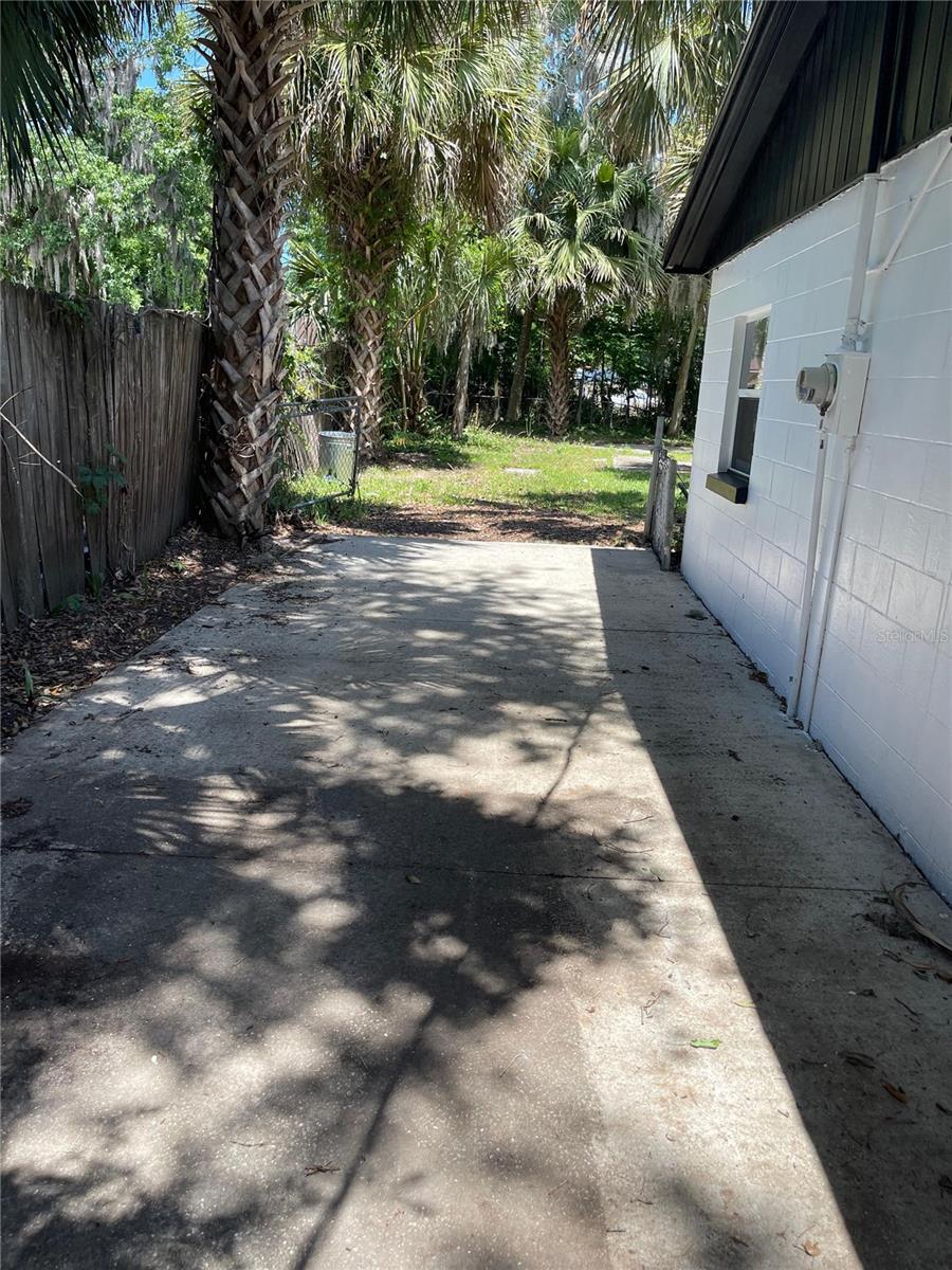 1139 Woodside, Daytona Beach, FL 32117