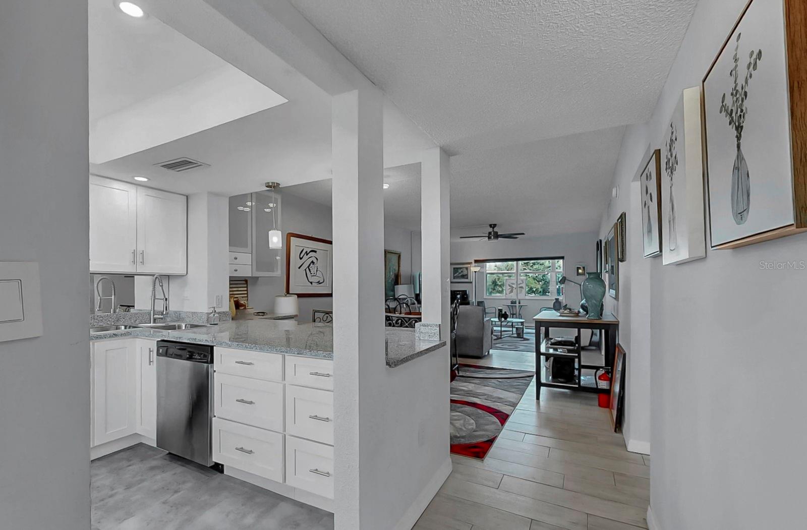 7321 Central Unit 307, St Petersburg, FL 33710