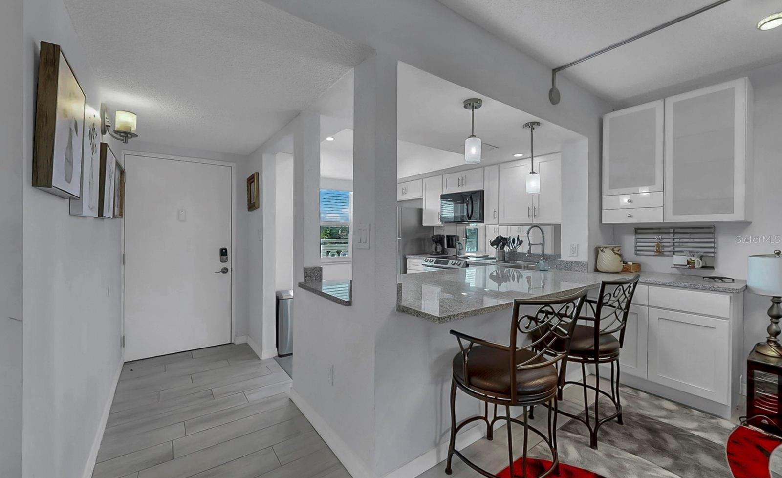 7321 Central Unit 307, St Petersburg, FL 33710