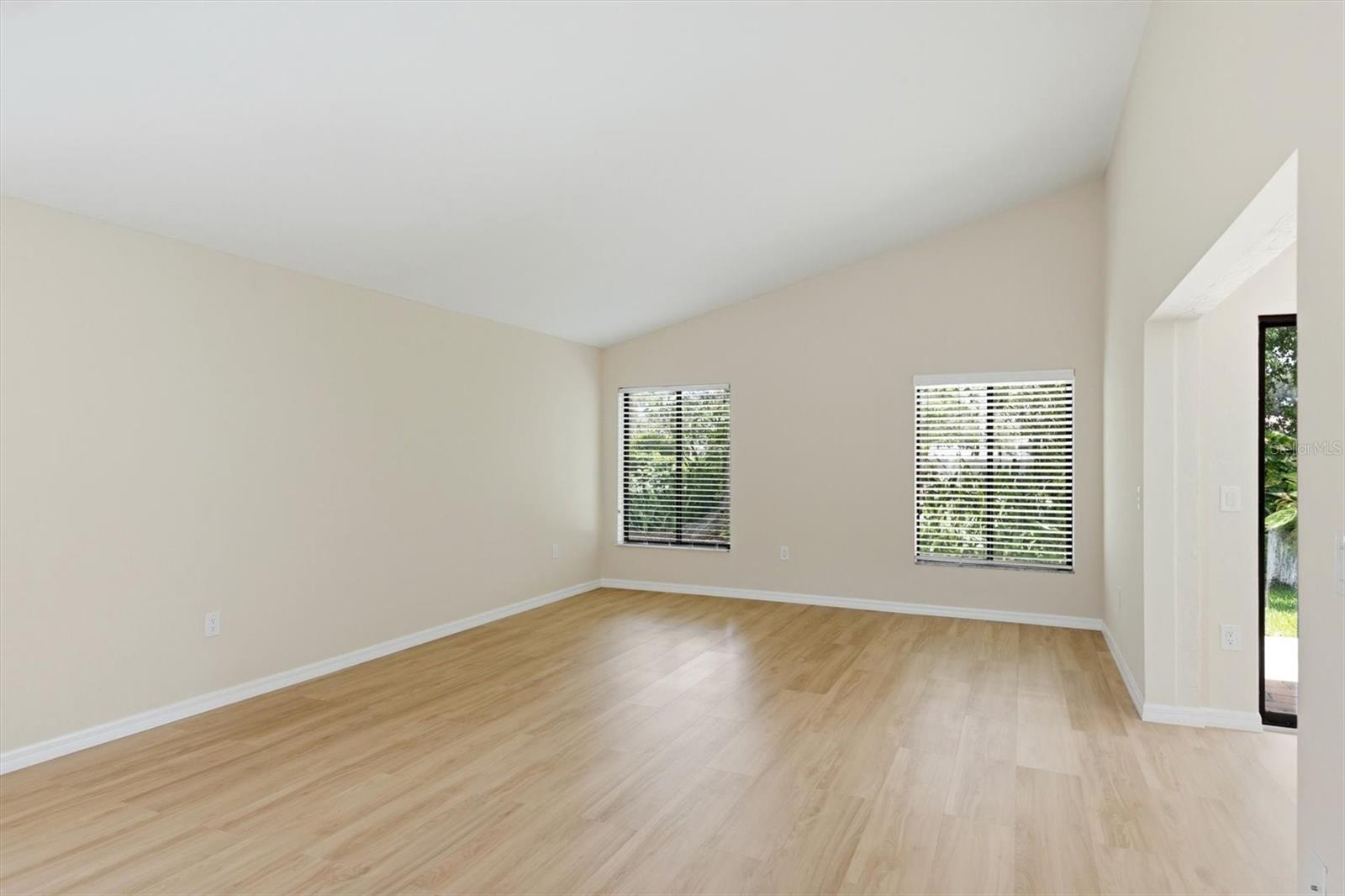 6403 Pelican, Bradenton, FL 34210
