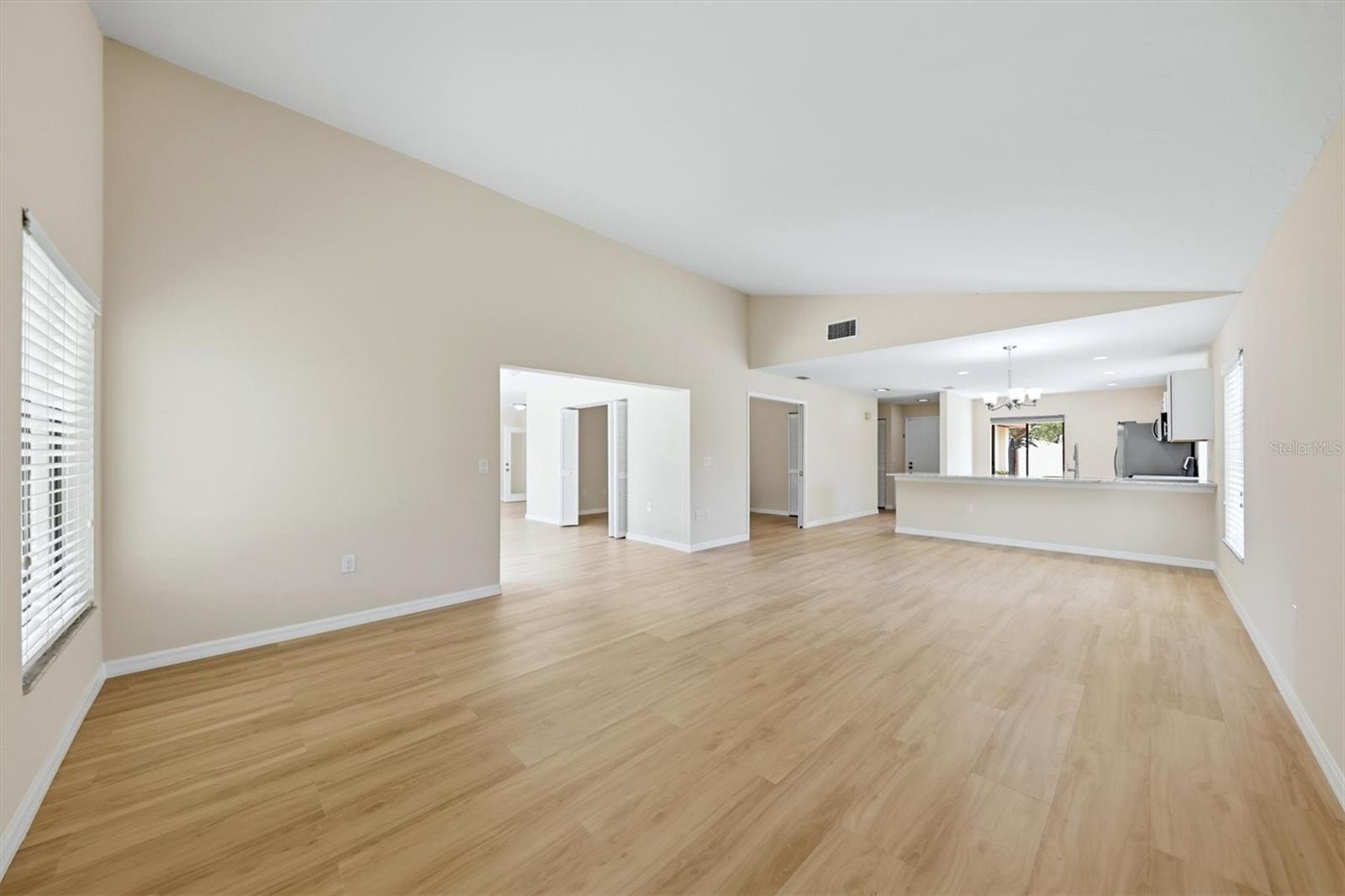 6403 Pelican, Bradenton, FL 34210