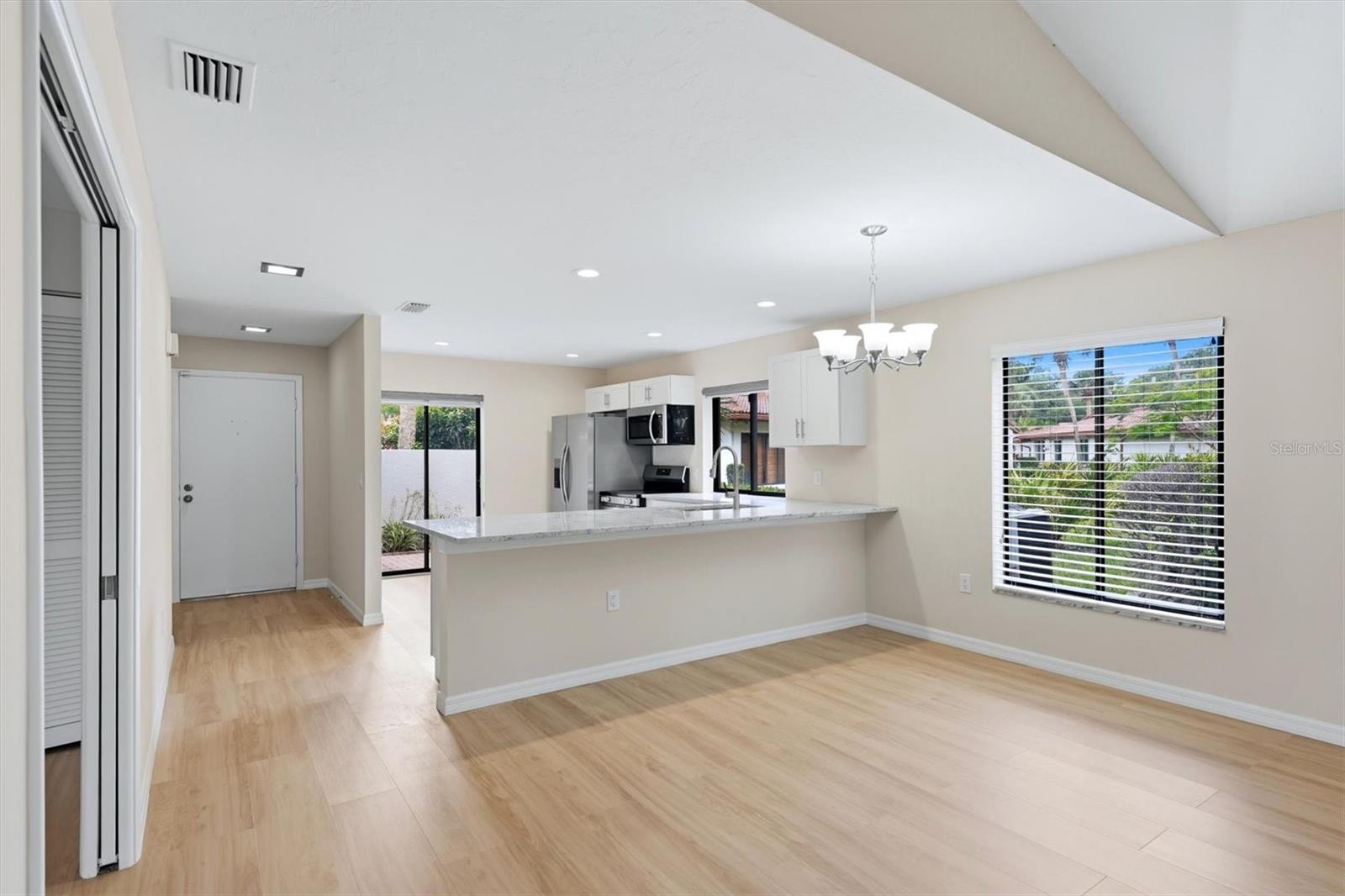 6403 Pelican, Bradenton, FL 34210