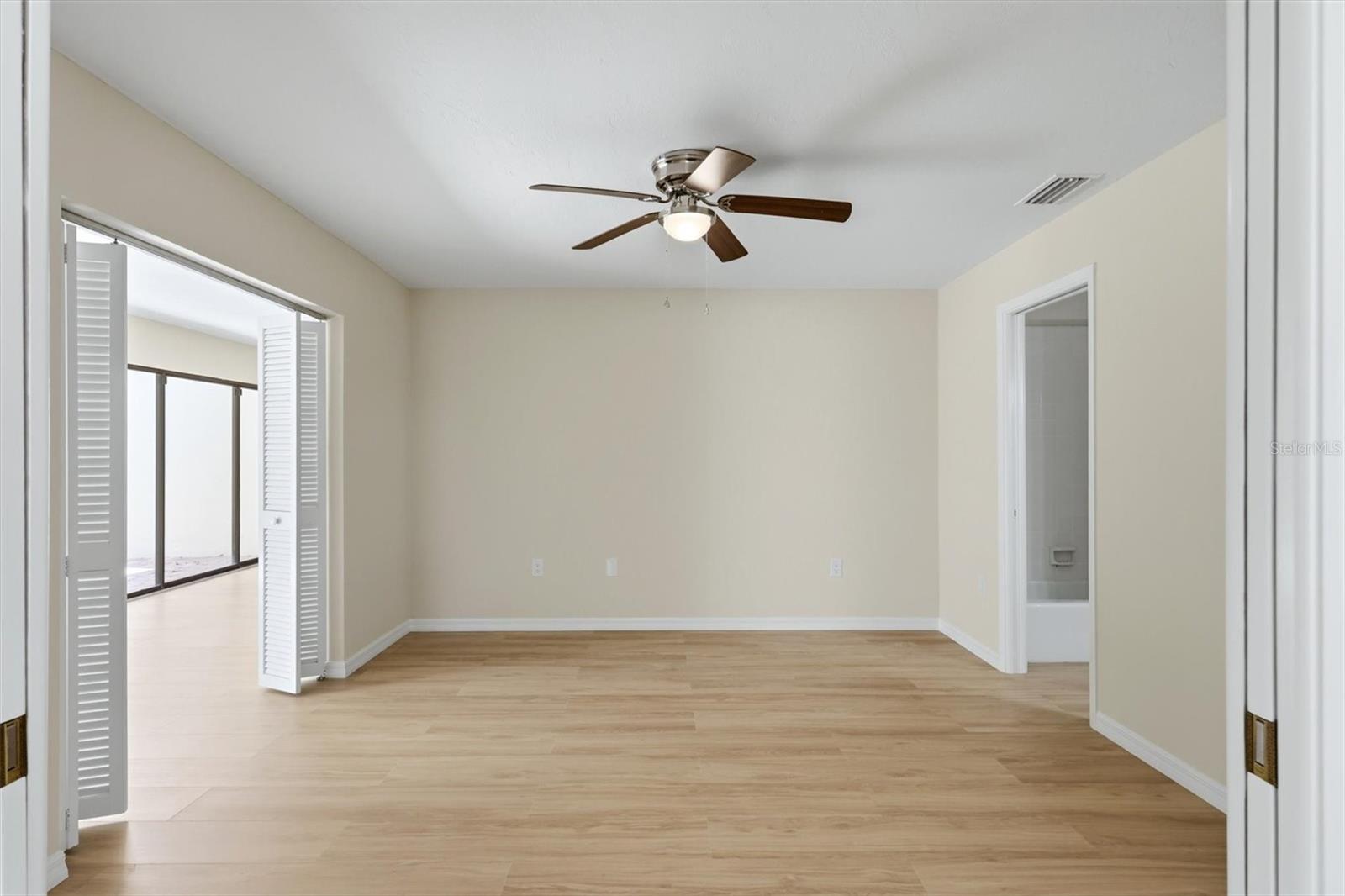 6403 Pelican, Bradenton, FL 34210