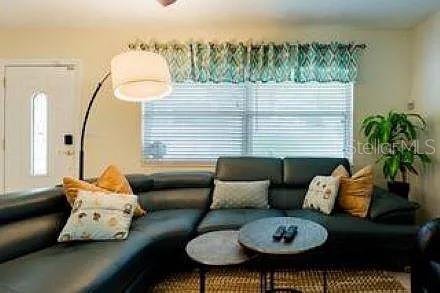 210 57th, Bradenton, FL 34209