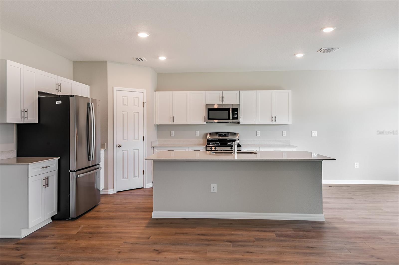 33601 Noble Creek, Dade City, FL 33525