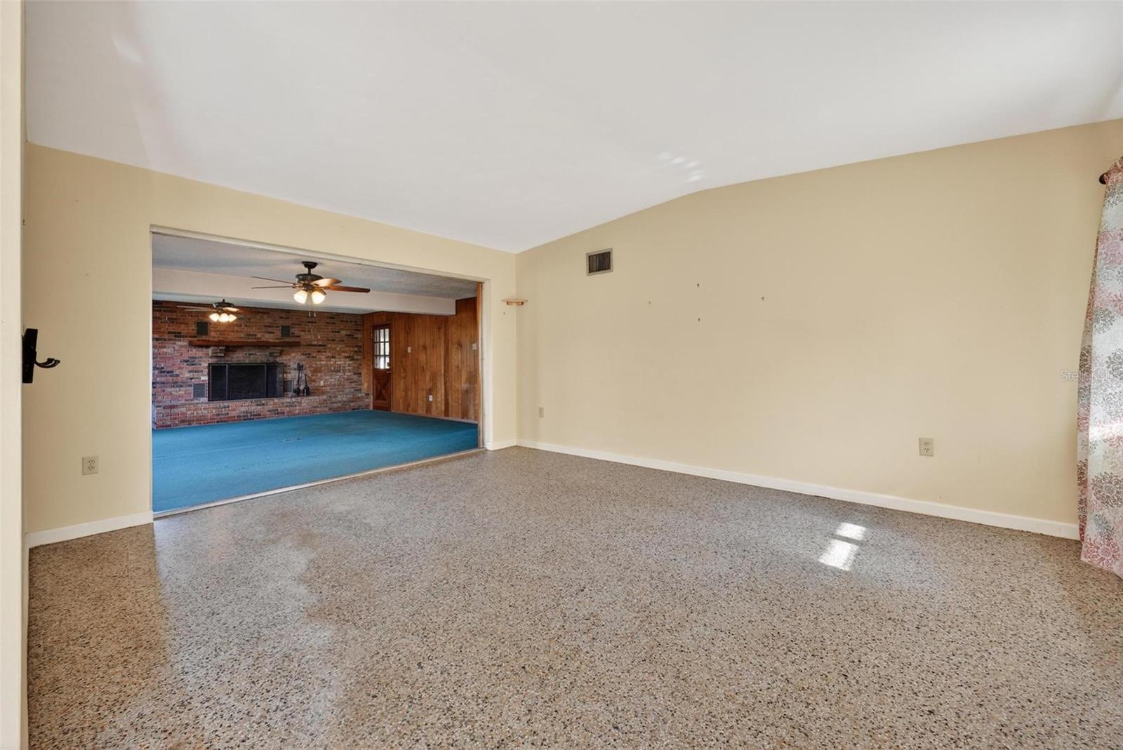 710 Twin Oaks, Eustis, FL 32726