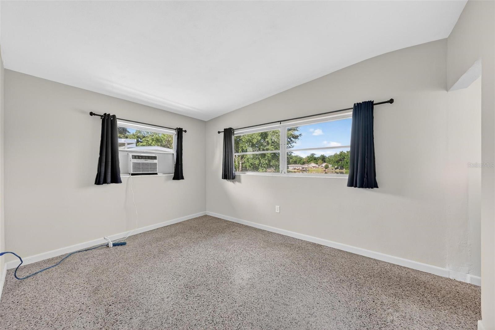 710 Twin Oaks, Eustis, FL 32726