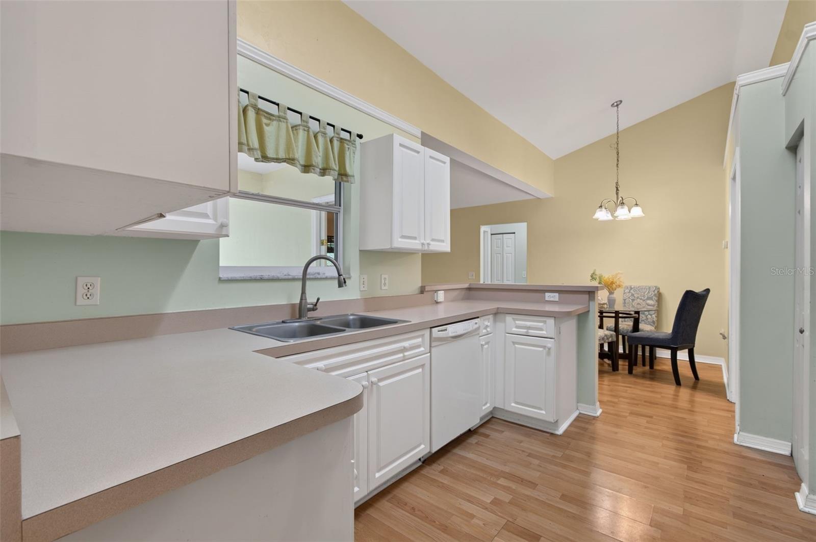 7605 51st, Gainesville, FL 32608