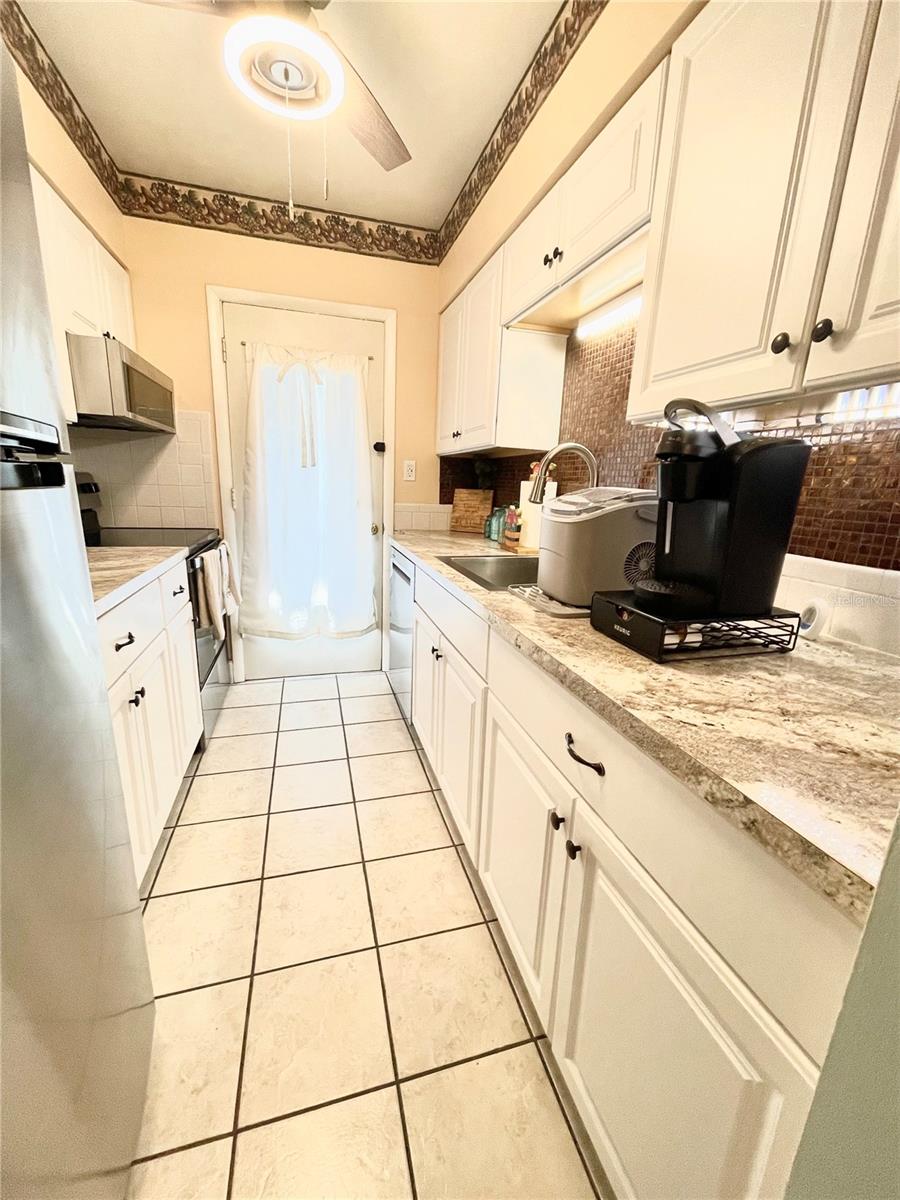 1600 Lake Parker Unit B4, Lakeland, FL 33805