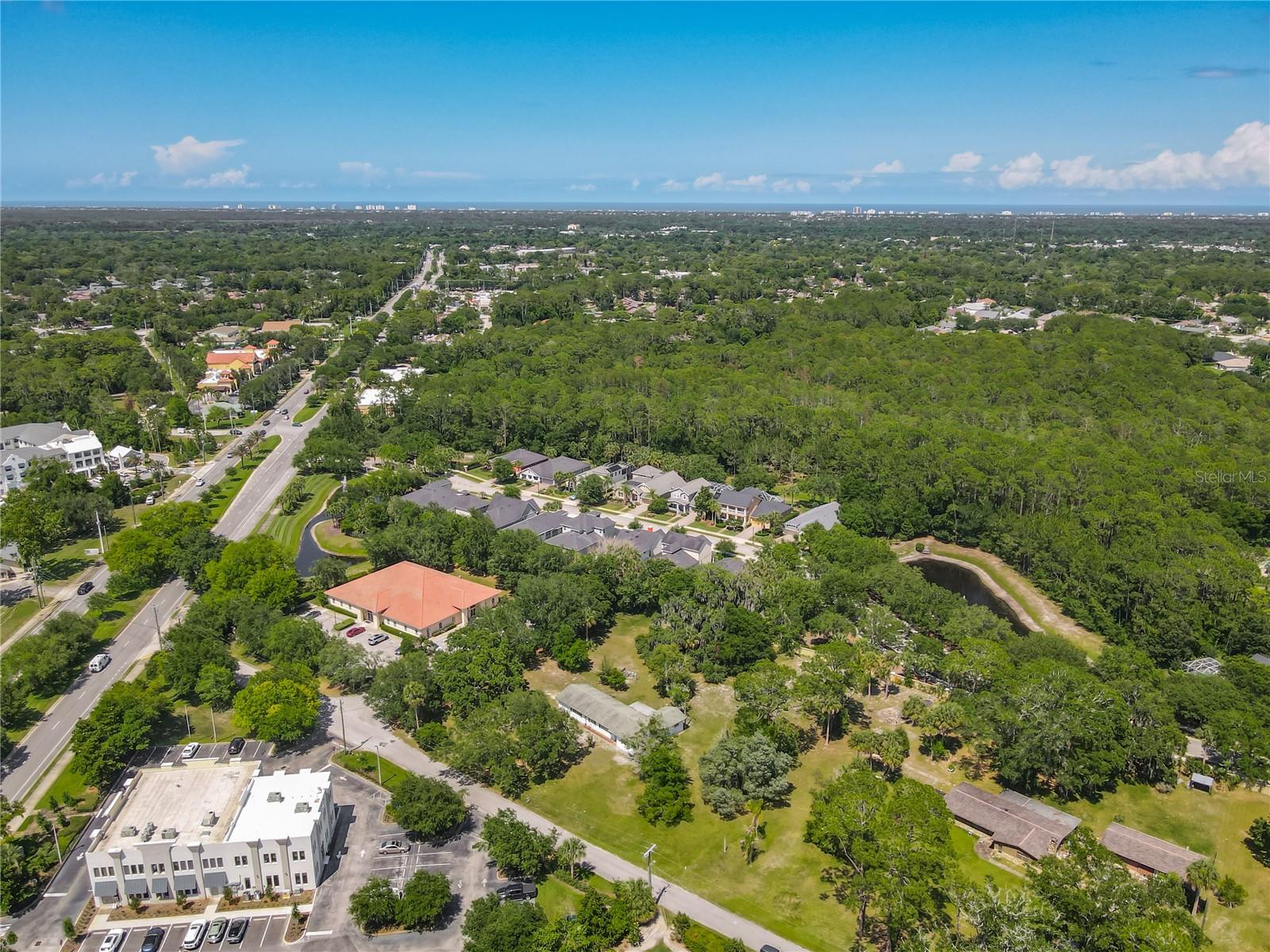 10 Mirror Lake, Ormond Beach, FL 32174