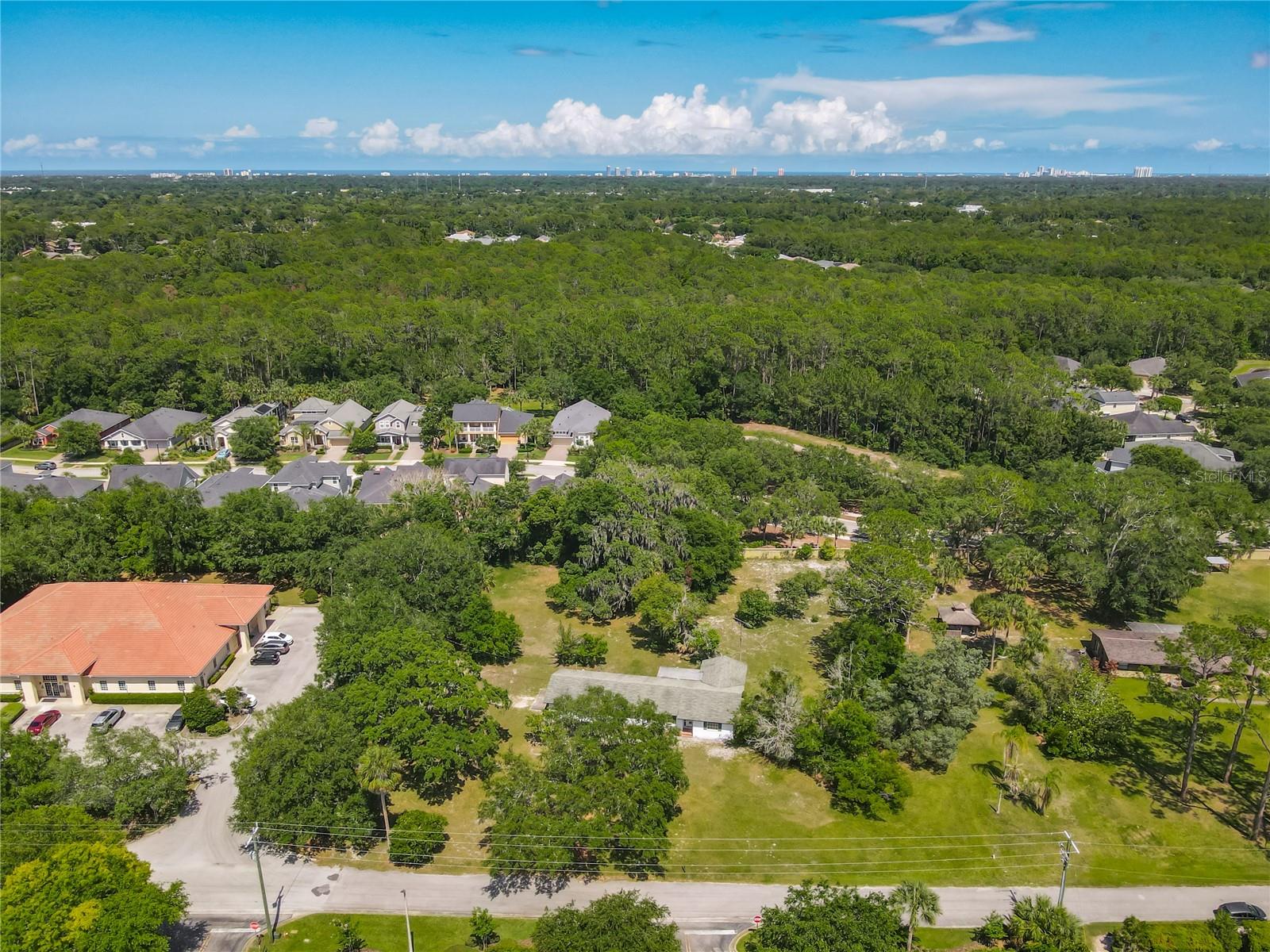 10 Mirror Lake, Ormond Beach, FL 32174